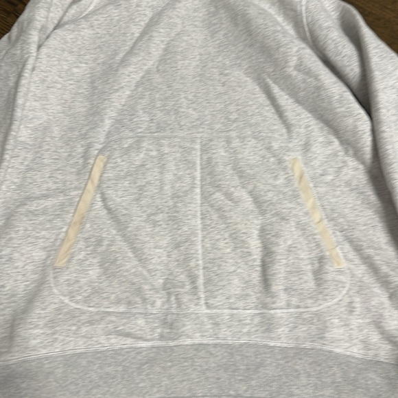 NWOT Lululemon Avenue Pullover. Size 6 - Picture 6 of 10